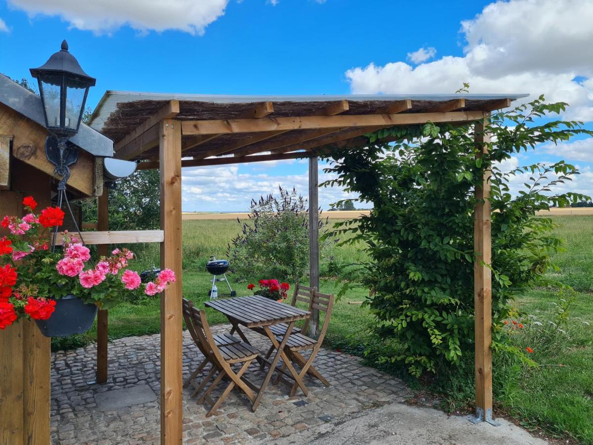 Le Chalet De La Ferme Du Tertre Villers-au-Tertre Екстериор снимка